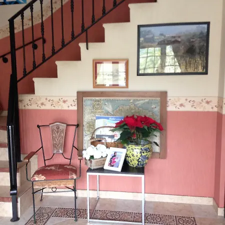 מלון Joshe Mari *